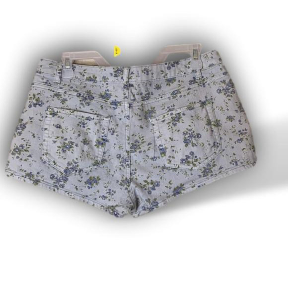 Forever 21 denim shorts size 31 - Picture 2 of 3